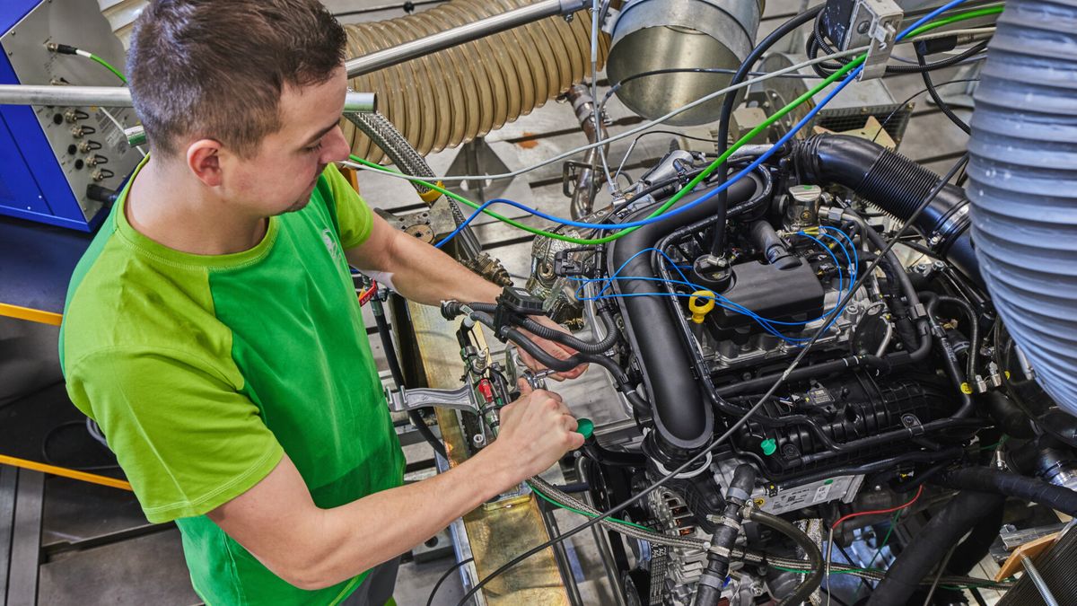 Škoda přebírá vývoj kompaktních spalovacích motorů Volkswagenu